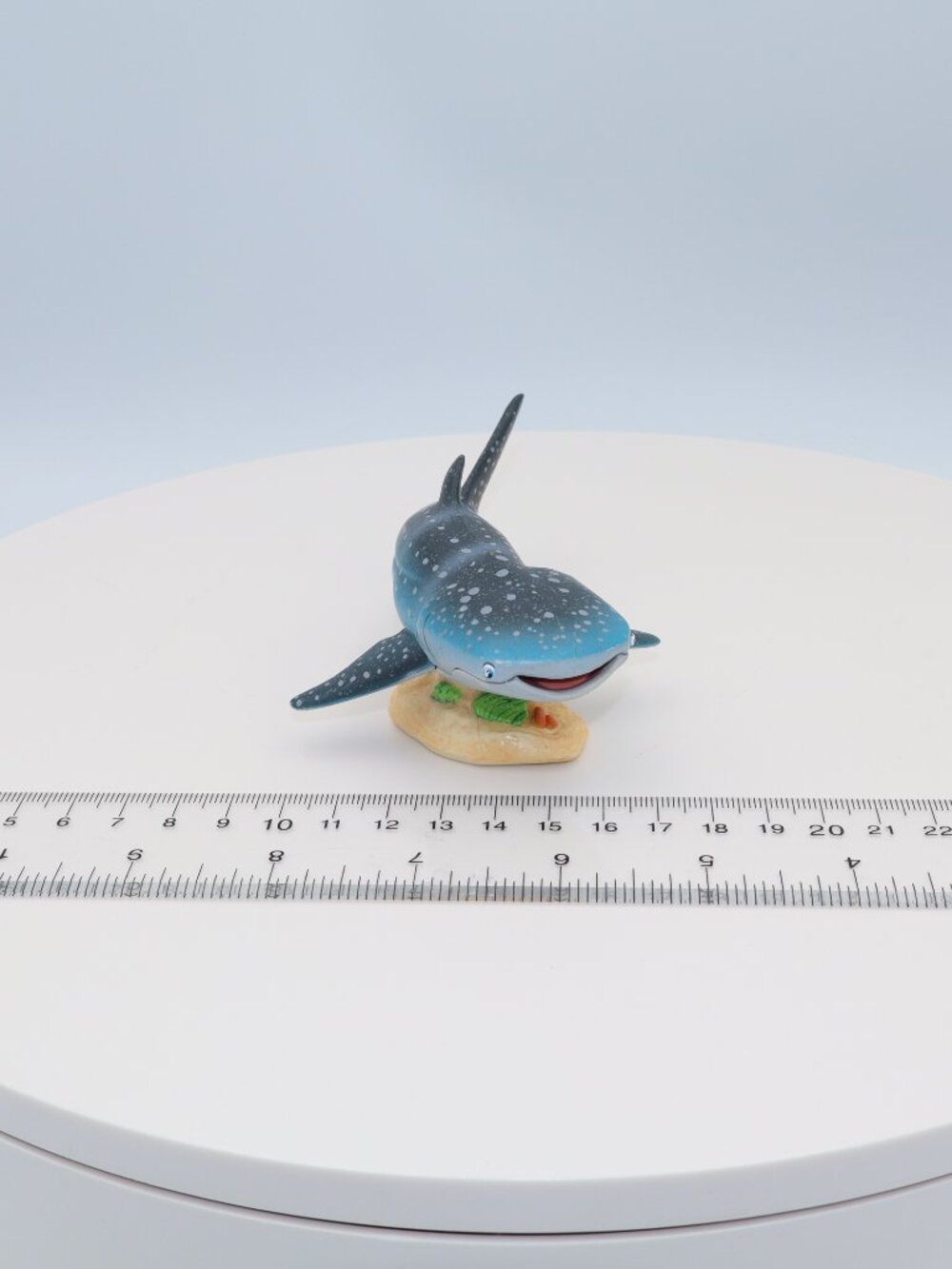 Disney Pixar Destiny the whale shark from Finding Dory - Picture 11 of 11